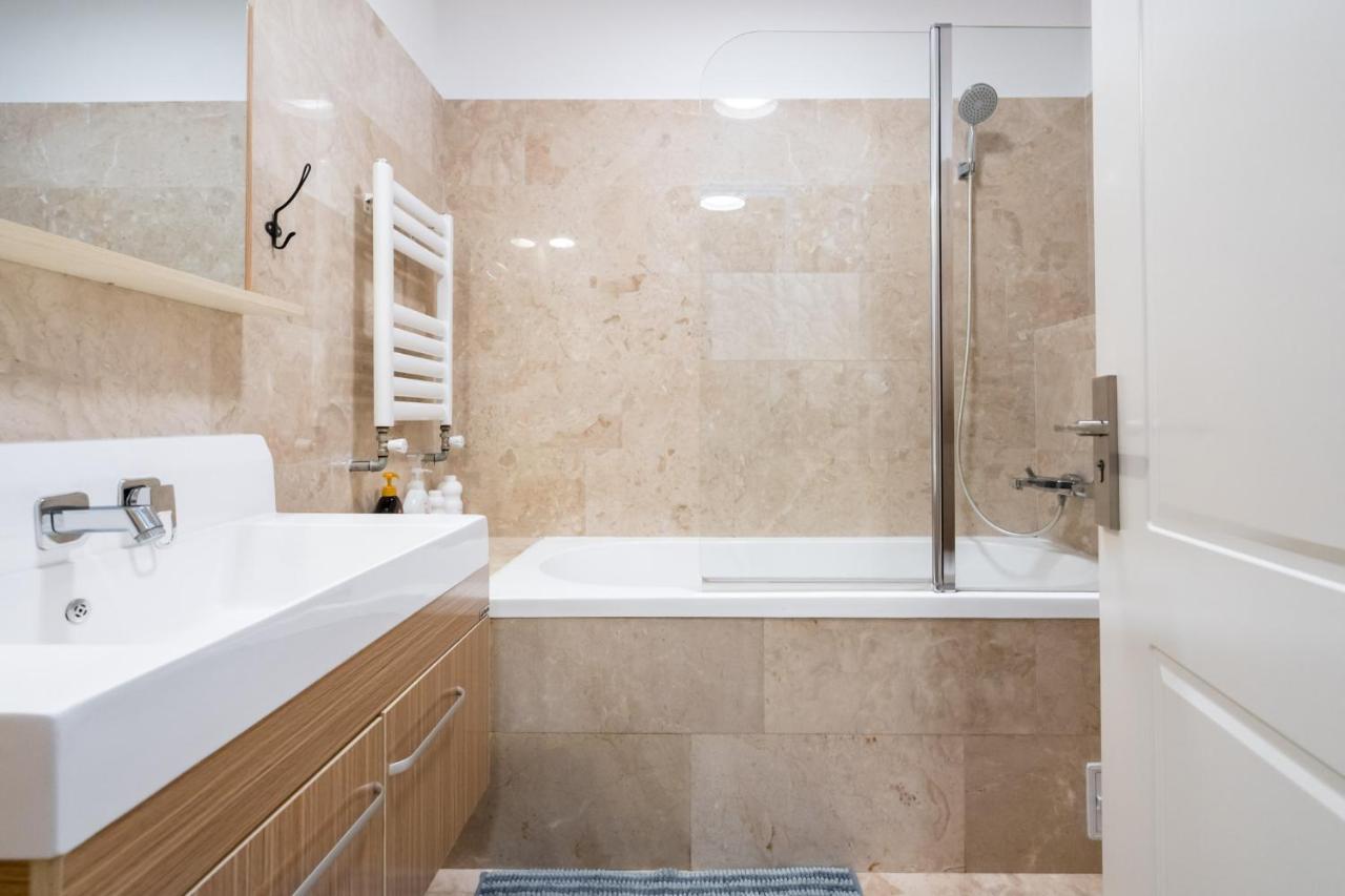 Happy Bubble I Timpuri Noi 1Br Apt 4 Ppl Bucarest Esterno foto