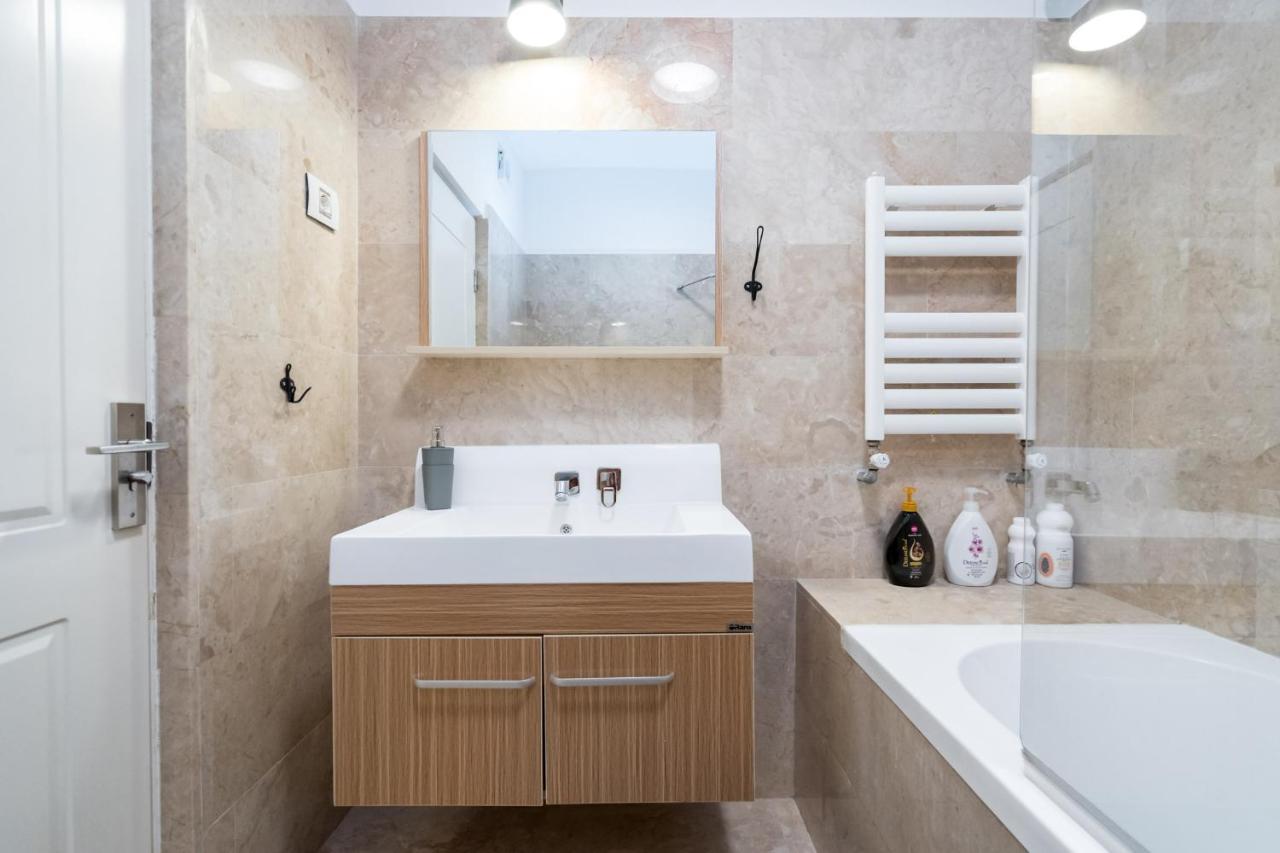 Happy Bubble I Timpuri Noi 1Br Apt 4 Ppl Bucarest Esterno foto