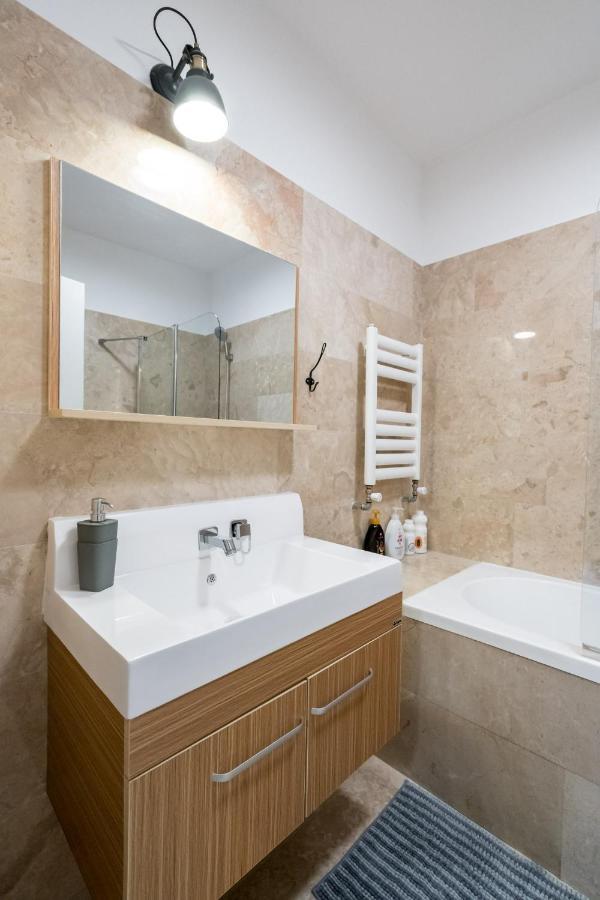 Happy Bubble I Timpuri Noi 1Br Apt 4 Ppl Bucarest Esterno foto